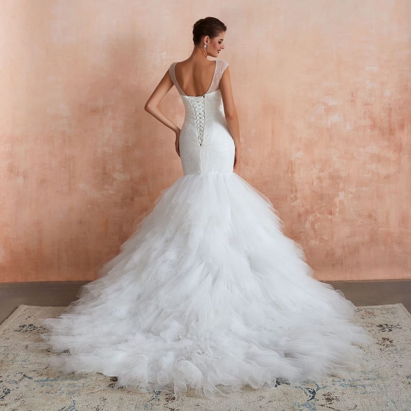 New Fishtail Skirt Wedding Dress - Image 2